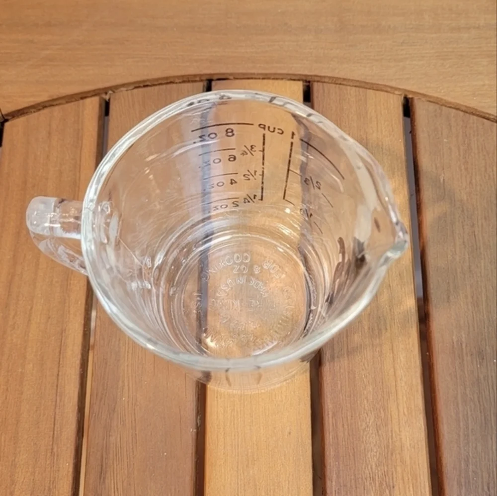 RARE Vintage Fire King Colonial Stores Rooster‎ Measuring Cup 8 oz.